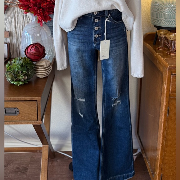 NWT Women’s 𝐾𝑎𝑛𝐶𝑎𝑛 Mid Rise Jeans - Picture 2 of 8